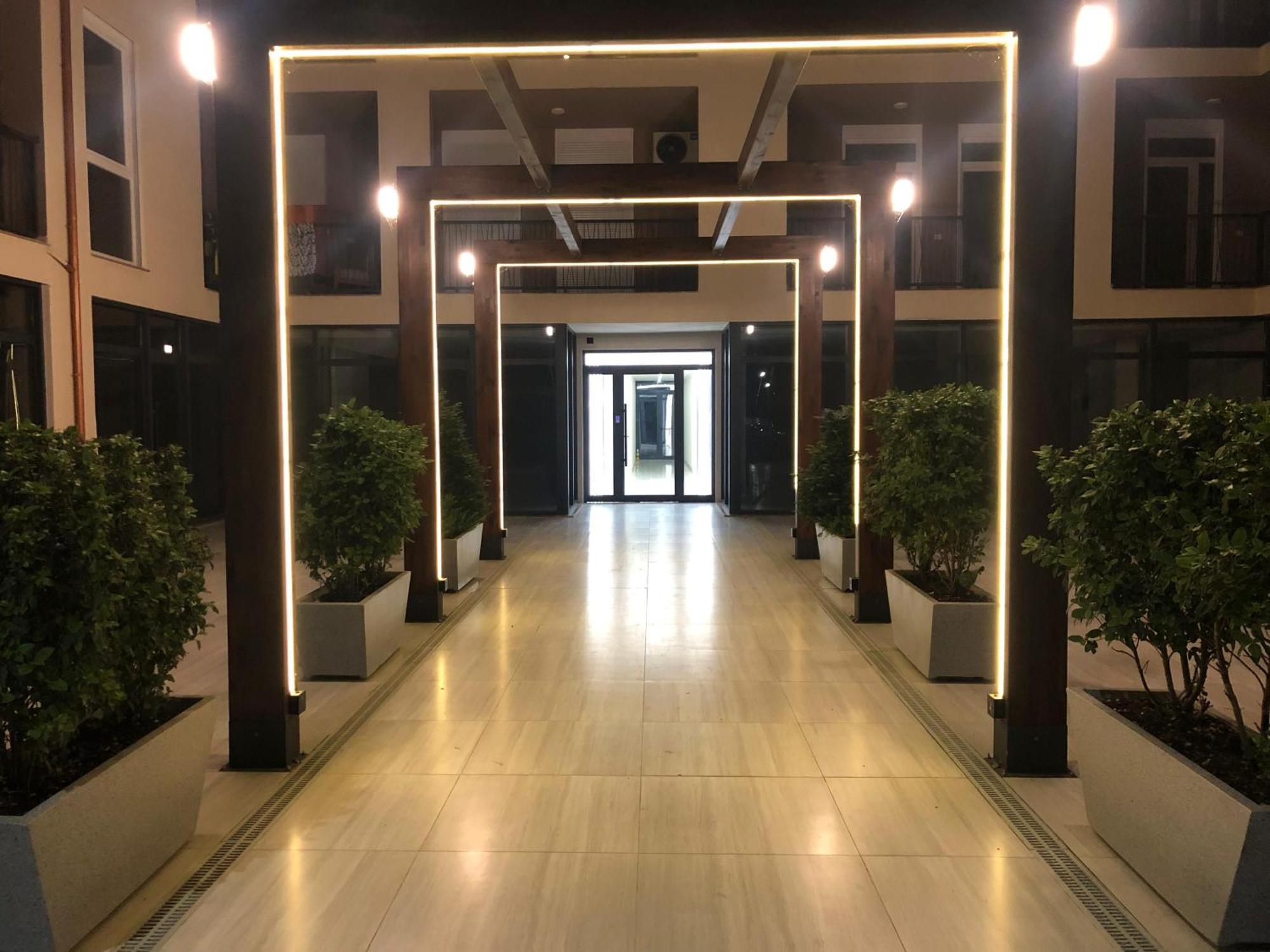 Apartament Holiday Gateway Shëngjin